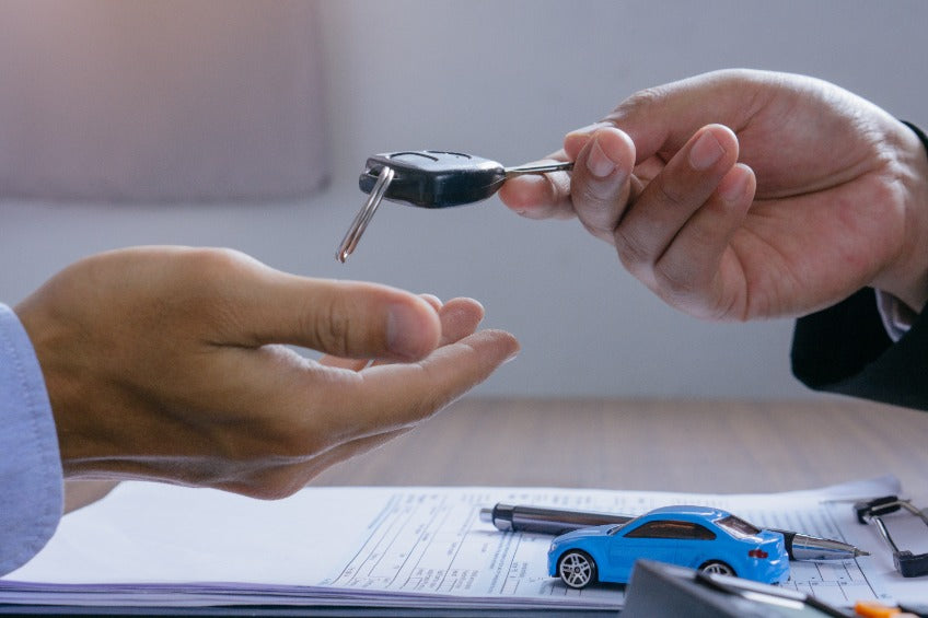 Pourquoi la reprise voiture sans achat peut être une meilleure solution que la revente entre particuliers ?